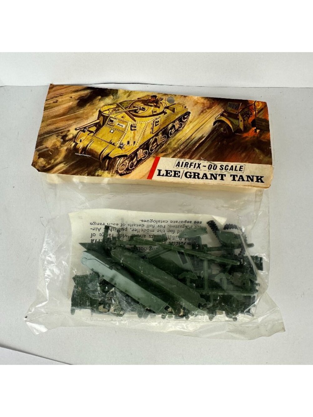 Vintage Airfix 00 Scale Lee/Grant Tank Model Kit M3 General Lee WWII